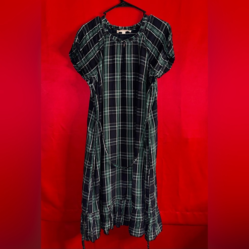 #364-NWT-LOFT Plus* Green/Black Plaid Dress w/tie string on back. Size 14